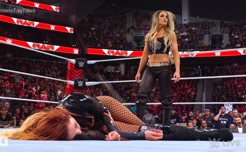 Becky Lynch Vs Trish Stratus Match Details