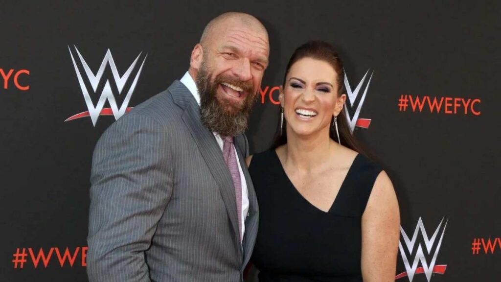 Triple H Stephanie McMahon Divorce