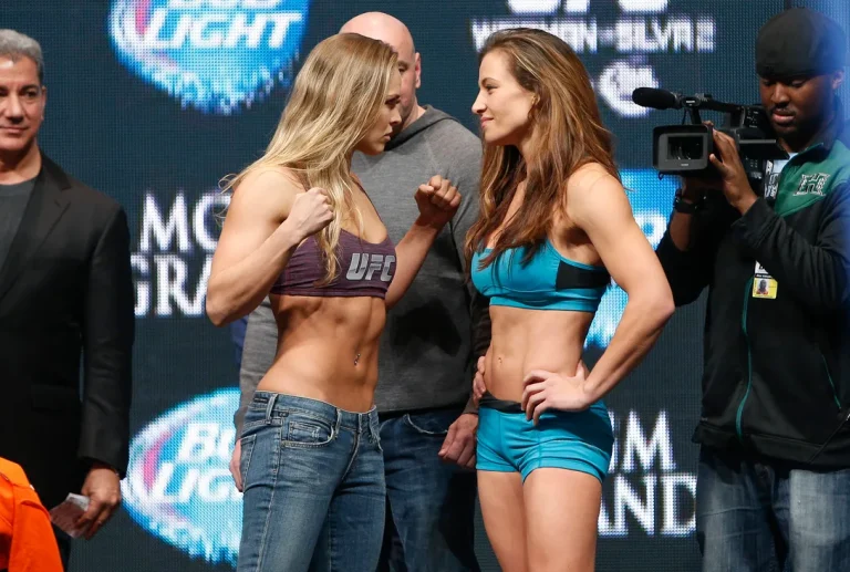 034_Ronda_Rousey_and_Miesha_Tate.1388195721.0